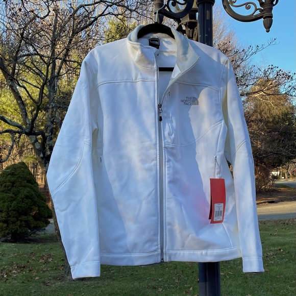 North Face Women’s Apex Bionic Jacket - Picture 1 of 9